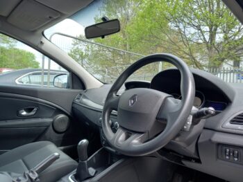 Renault Megane 1.6 16V Petrol Expression 5dr 2009 50,000 Miles 3 Months Warranty - Image 11