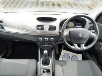 Renault Megane 1.6 16V Petrol Expression 5dr 2009 50,000 Miles 3 Months Warranty - Image 12