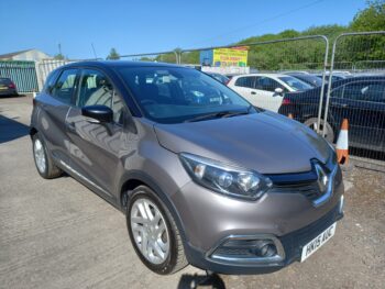 RENAULT CAPTUR 1.5 dCi  Dynamique 2015 88,00 Miles Full Service History 3 Months Warranty - Image 7