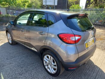 RENAULT CAPTUR 1.5 dCi  Dynamique 2015 88,00 Miles Full Service History 3 Months Warranty - Image 4