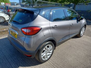 RENAULT CAPTUR 1.5 dCi  Dynamique 2015 88,00 Miles Full Service History 3 Months Warranty - Image 6