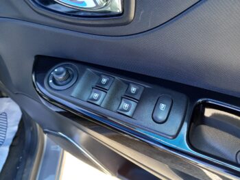 RENAULT CAPTUR 1.5 dCi  Dynamique 2015 88,00 Miles Full Service History 3 Months Warranty - Image 33
