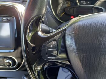 RENAULT CAPTUR 1.5 dCi  Dynamique 2015 88,00 Miles Full Service History 3 Months Warranty - Image 32