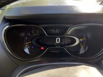 RENAULT CAPTUR 1.5 dCi  Dynamique 2015 88,00 Miles Full Service History 3 Months Warranty - Image 30