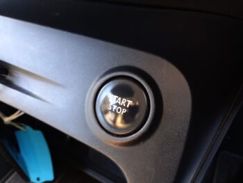 RENAULT CAPTUR 1.5 dCi  Dynamique 2015 88,00 Miles Full Service History 3 Months Warranty - Image 27