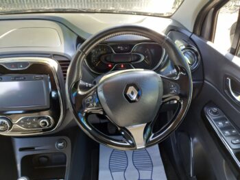 RENAULT CAPTUR 1.5 dCi  Dynamique 2015 88,00 Miles Full Service History 3 Months Warranty - Image 13