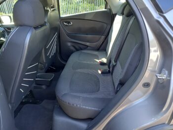 RENAULT CAPTUR 1.5 dCi  Dynamique 2015 88,00 Miles Full Service History 3 Months Warranty - Image 19
