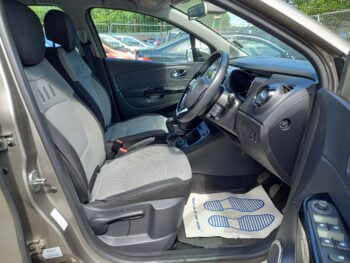 RENAULT CAPTUR 1.5 dCi 90 Dynamique 2013 Full Service History 3 Months Warranty - Image 12