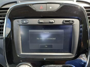 RENAULT CAPTUR 1.5 dCi 90 Dynamique 2013 Full Service History 3 Months Warranty - Image 30