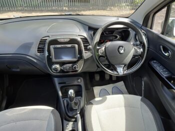 RENAULT CAPTUR 1.5 dCi 90 Dynamique 2013 Full Service History 3 Months Warranty - Image 22
