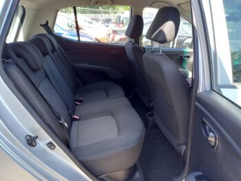 HYUNDAI I10 1.2Active 5dr Automatic 2011 Full Service History 3 Months Warranty - Image 12