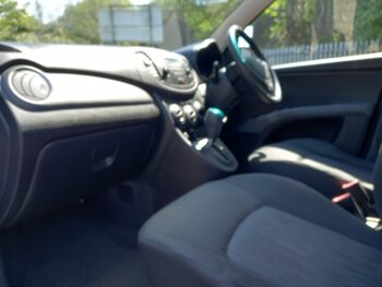 HYUNDAI I10 1.2Active 5dr Automatic 2011 Full Service History 3 Months Warranty - Image 18