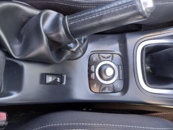 RENAULT MEGANE 1.5 dCi Dynamique TomTom 2011 Full History 3 Months Warranty - Image 30