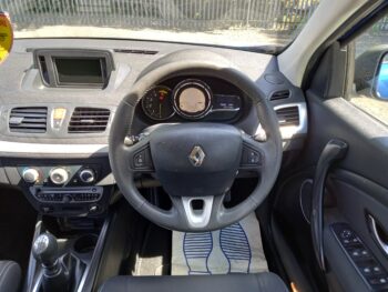 RENAULT MEGANE 1.5 dCi Dynamique TomTom 2011 Full History 3 Months Warranty - Image 15