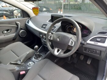 RENAULT MEGANE 1.6 Dynamique 2012 64,000 Miles Full History 3 Months Warranty - Image 10