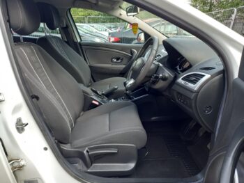 RENAULT MEGANE 1.6 Dynamique 2012 64,000 Miles Full History 3 Months Warranty - Image 12