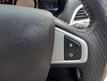 RENAULT MEGANE 1.6 Dynamique 2012 64,000 Miles Full History 3 Months Warranty - Image 28