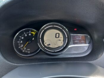 RENAULT MEGANE 1.6 Dynamique 2012 64,000 Miles Full History 3 Months Warranty - Image 26