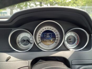MERCEDES-BENZ C CLASS C220 CDI Sport 2012 88,000 Miles Service History - Image 27