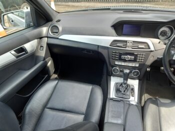 MERCEDES-BENZ C CLASS C220 CDI Sport 2012 88,000 Miles Service History - Image 18