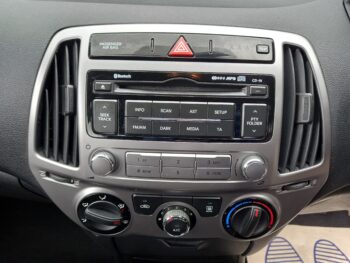 HYUNDAI I20 1.2 Active 5dr 2015 42,000 Miles Full Service History 3 Months Warranty - Image 24