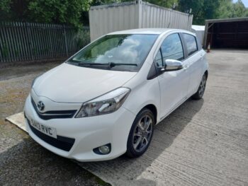 TOYOTA YARIS 1.33 VVT-i Trend 5dr 95,000 Miles Service History 3 Months Warranty - Image 3