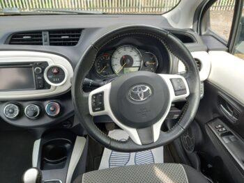 TOYOTA YARIS 1.33 VVT-i Trend 5dr 95,000 Miles Service History 3 Months Warranty - Image 16