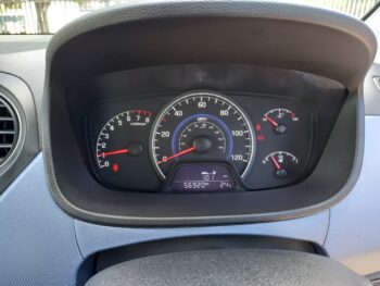 HYUNDAI I10 1.0 SE 5dr 2016 56,000 Miles Full Service history 3 Months Warranty - Image 18