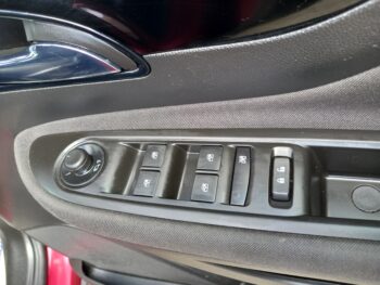 VAUXHALL MOKKA X 1.6i Active 5dr petrol 2016 65,000 miles 3 Months Warranty - Image 30