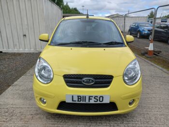 KIA PICANTO 1.1 2 5dr petrol 2011 £35 tax - Image 8