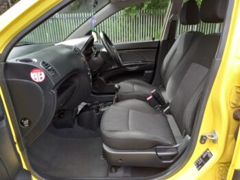 KIA PICANTO 1.1 2 5dr petrol 2011 £35 tax - Image 16