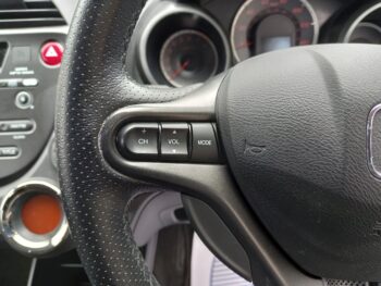 Honda Jazz 1.4 ES + I-VTEC Petrol 2015 83,000 Miles Full Service History 3 Months Warranty - Image 30