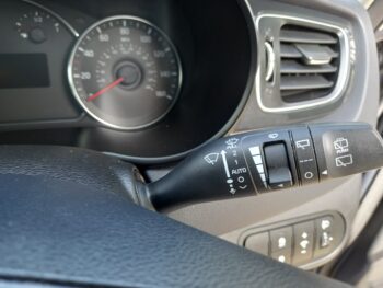 KIA CARENS 1.7 CRDi 2 5dr 2015 7 seater 93,000 miles Service History 3 Months Warranty - Image 29