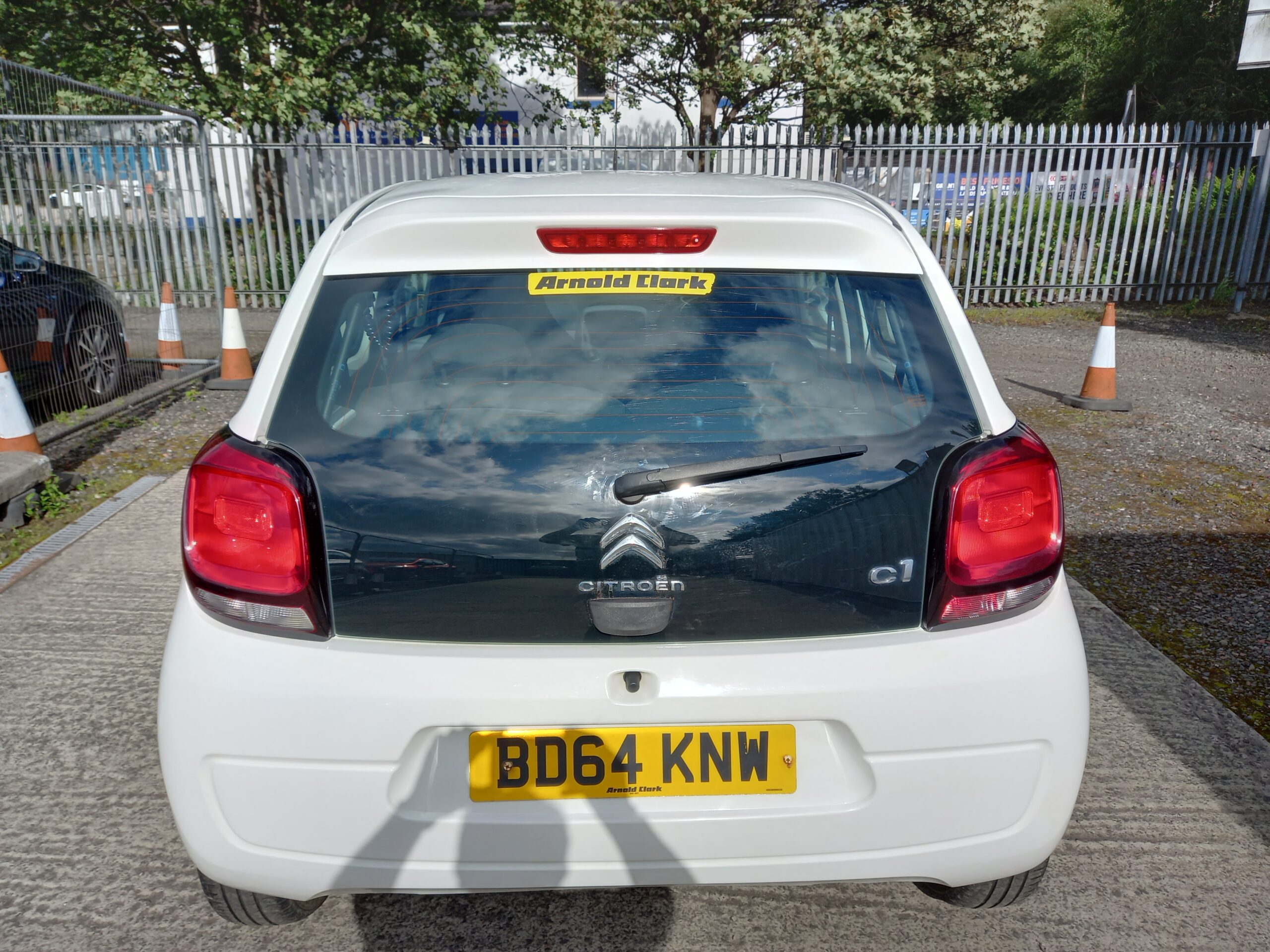 CITROEN C1 1.0 VTi Feel 5dr 49,000 2014 Miles Full Service History £20 tax - Image 6