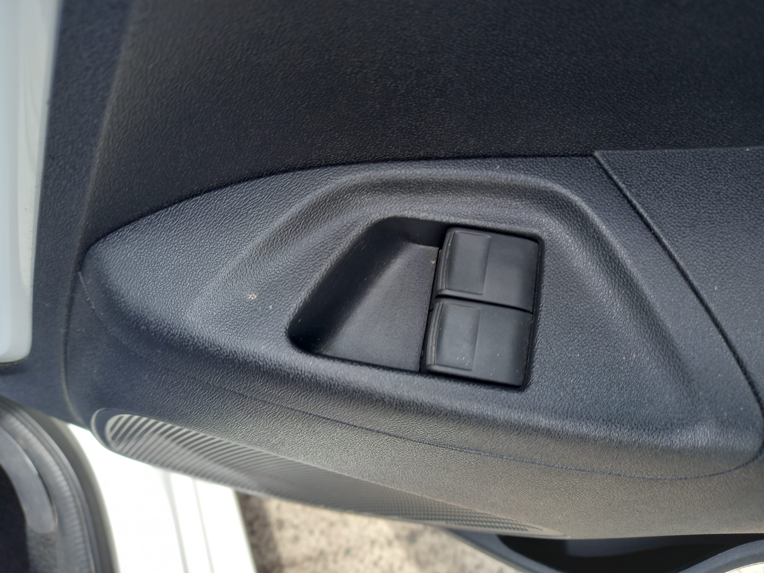 CITROEN C1 1.0 VTi Feel 5dr 49,000 2014 Miles Full Service History £20 tax - Image 25