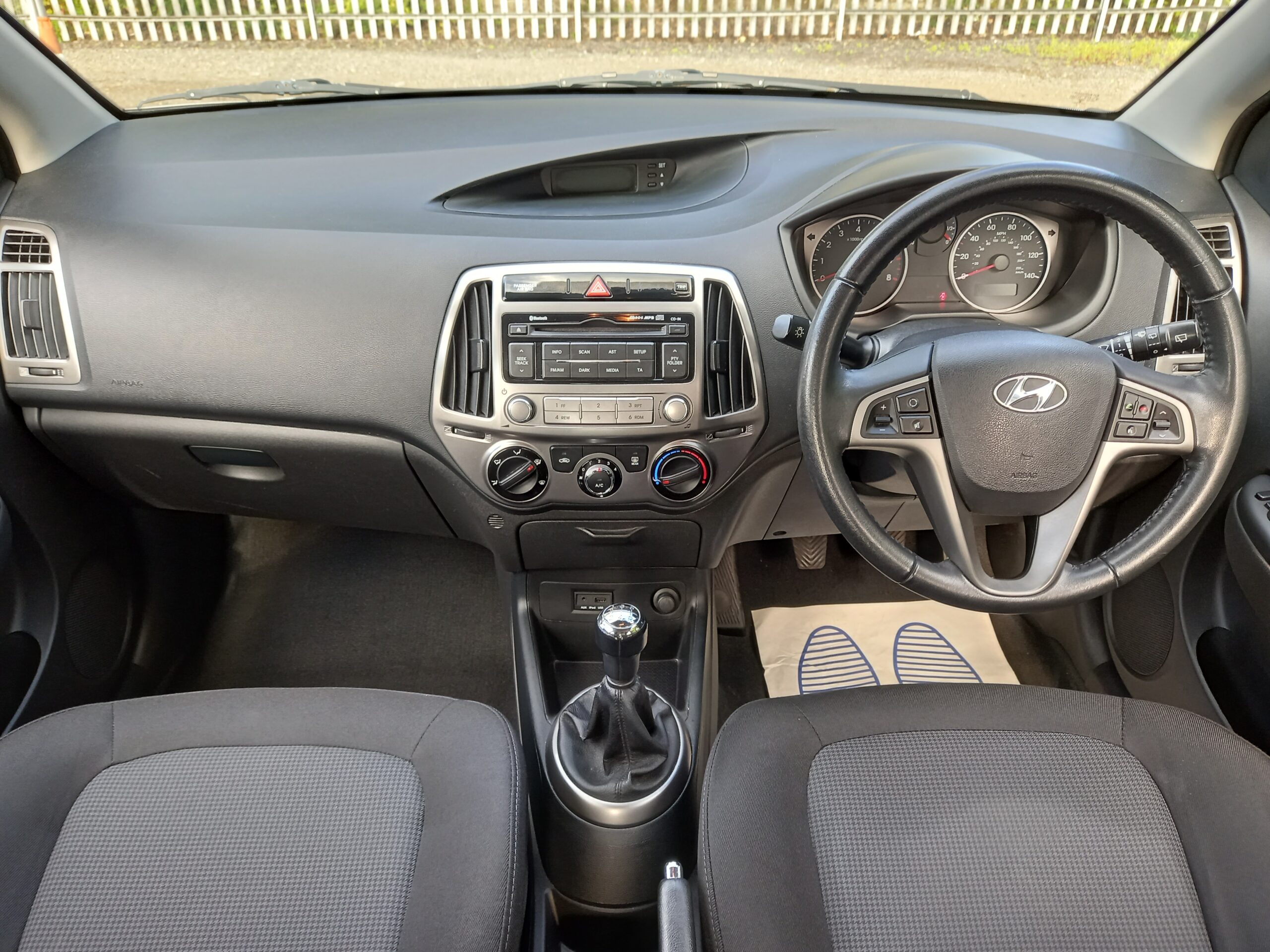 HYUNDAI I20 1.2 Active Petrol 5dr 2013 38,000 Miles £35 road atx - Image 14