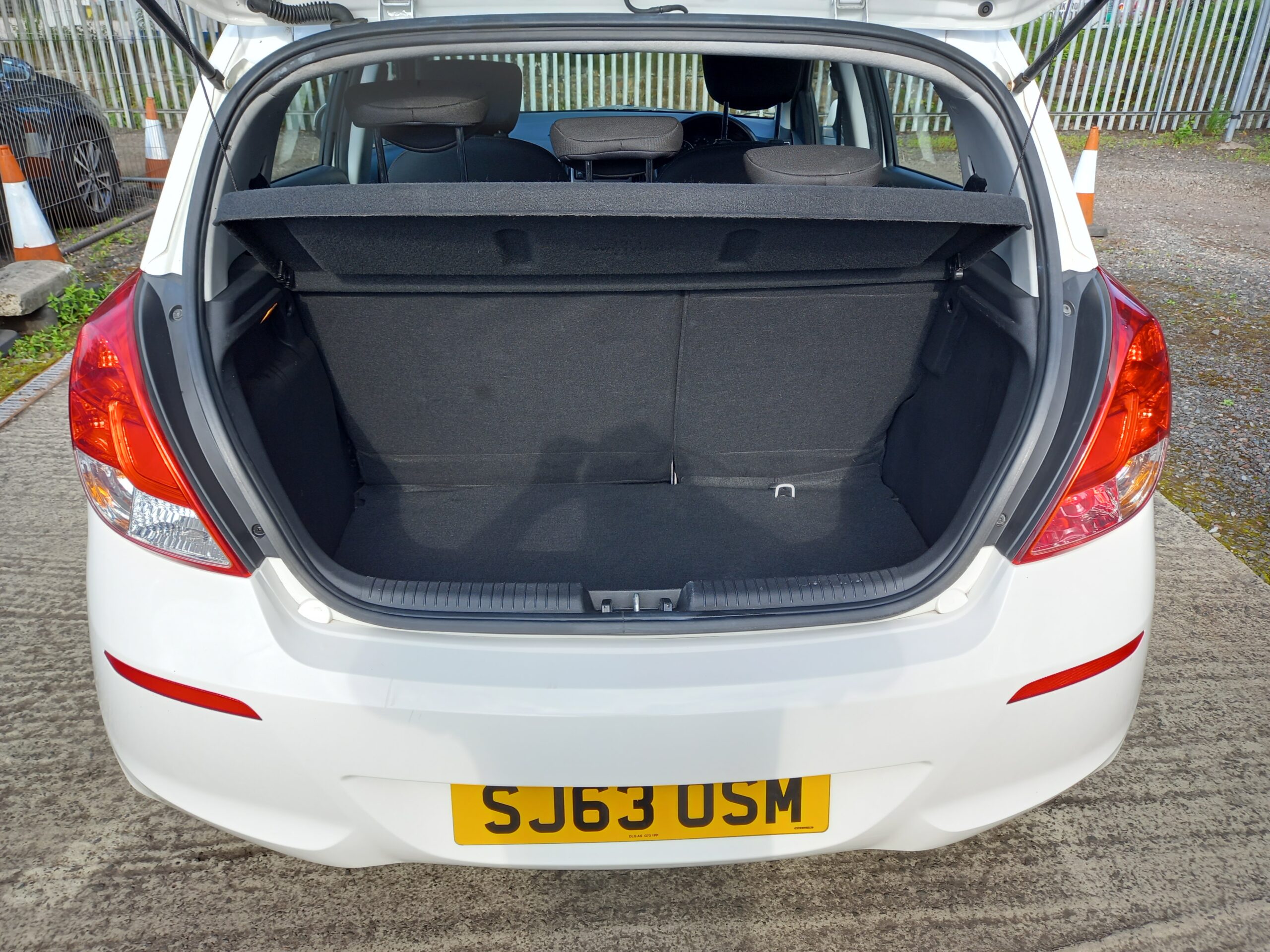 HYUNDAI I20 1.2 Active Petrol 5dr 2013 38,000 Miles £35 road atx - Image 34