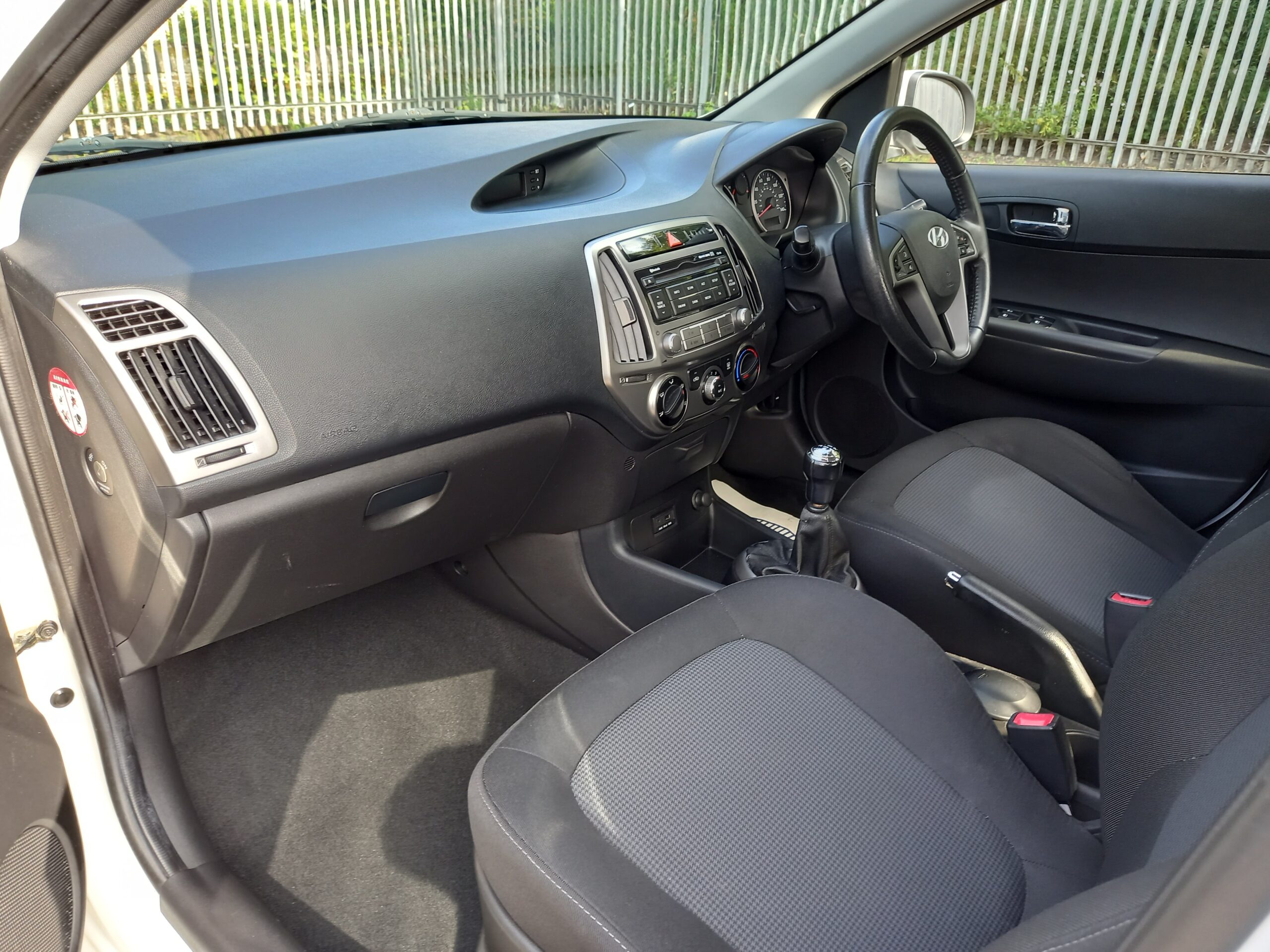 HYUNDAI I20 1.2 Active Petrol 5dr 2013 38,000 Miles £35 road atx - Image 21