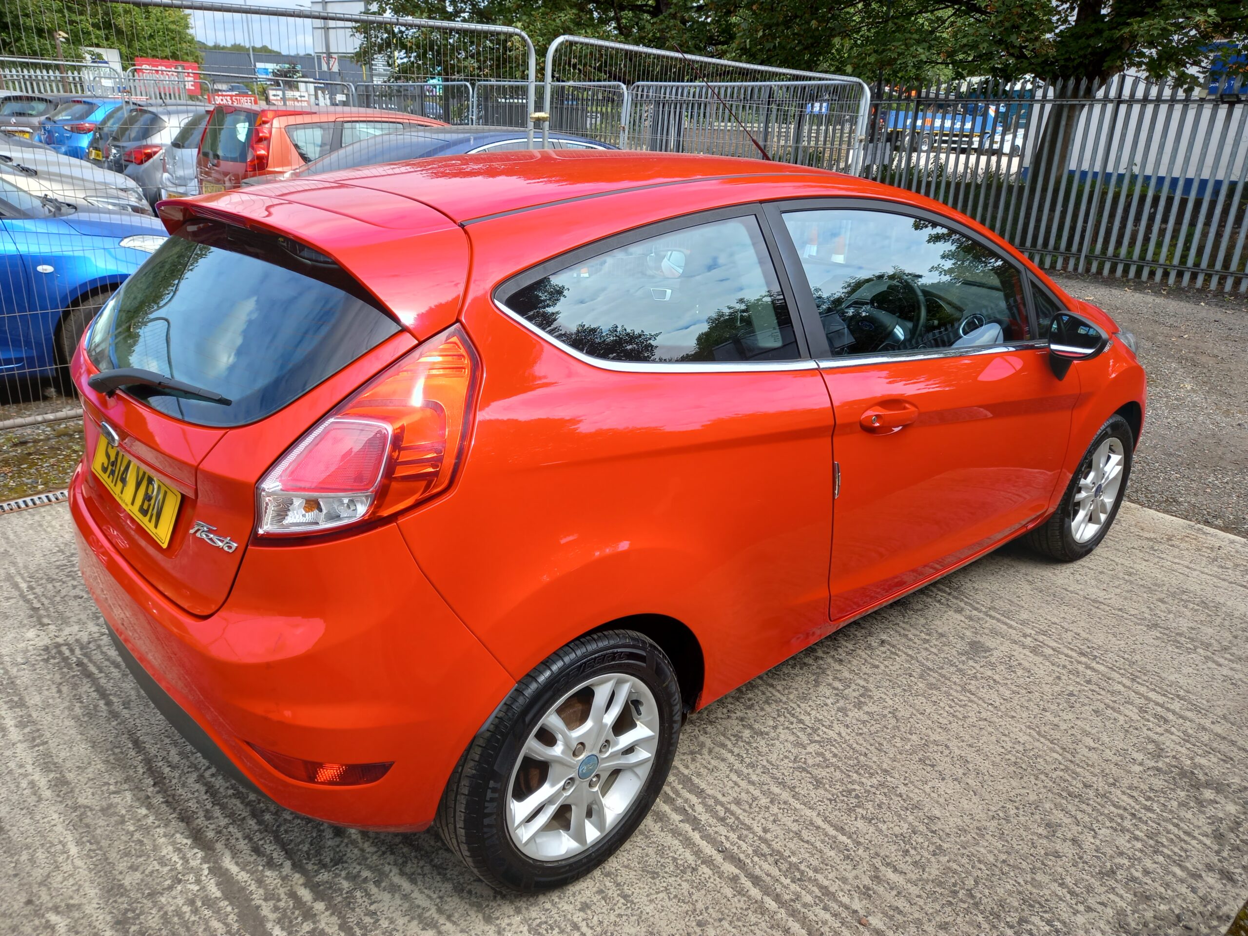 FORD FIESTA 1.25 82 Zetec 3dr 2014 57,000 Miles Full Service History £35 road tax 3 Months Warranty - Image 7