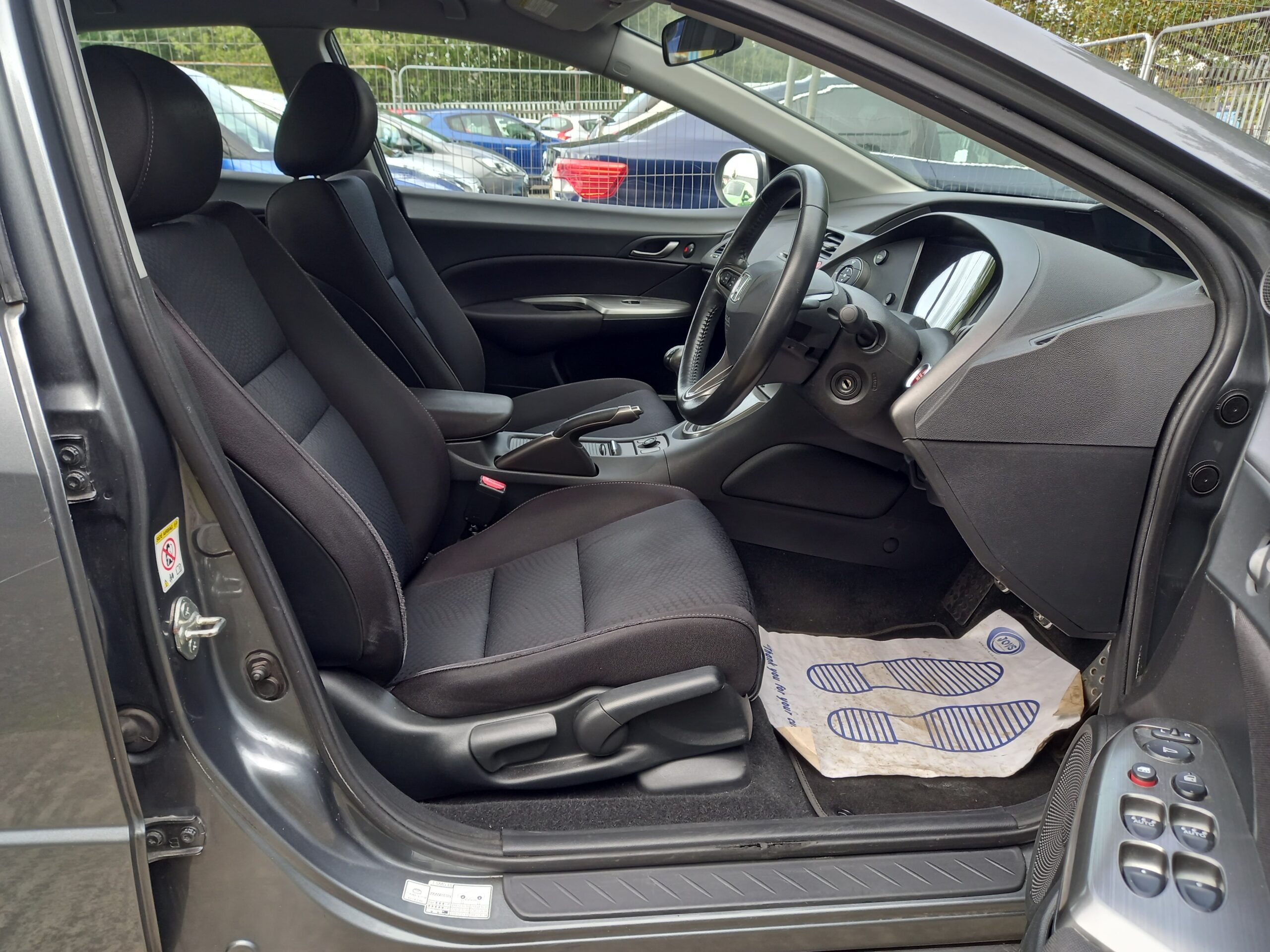 HONDA CIVIC 1.8 i-VTEC SE 5dr Petrol 2009 136,000 Miles 3 Months Warranty - Image 11