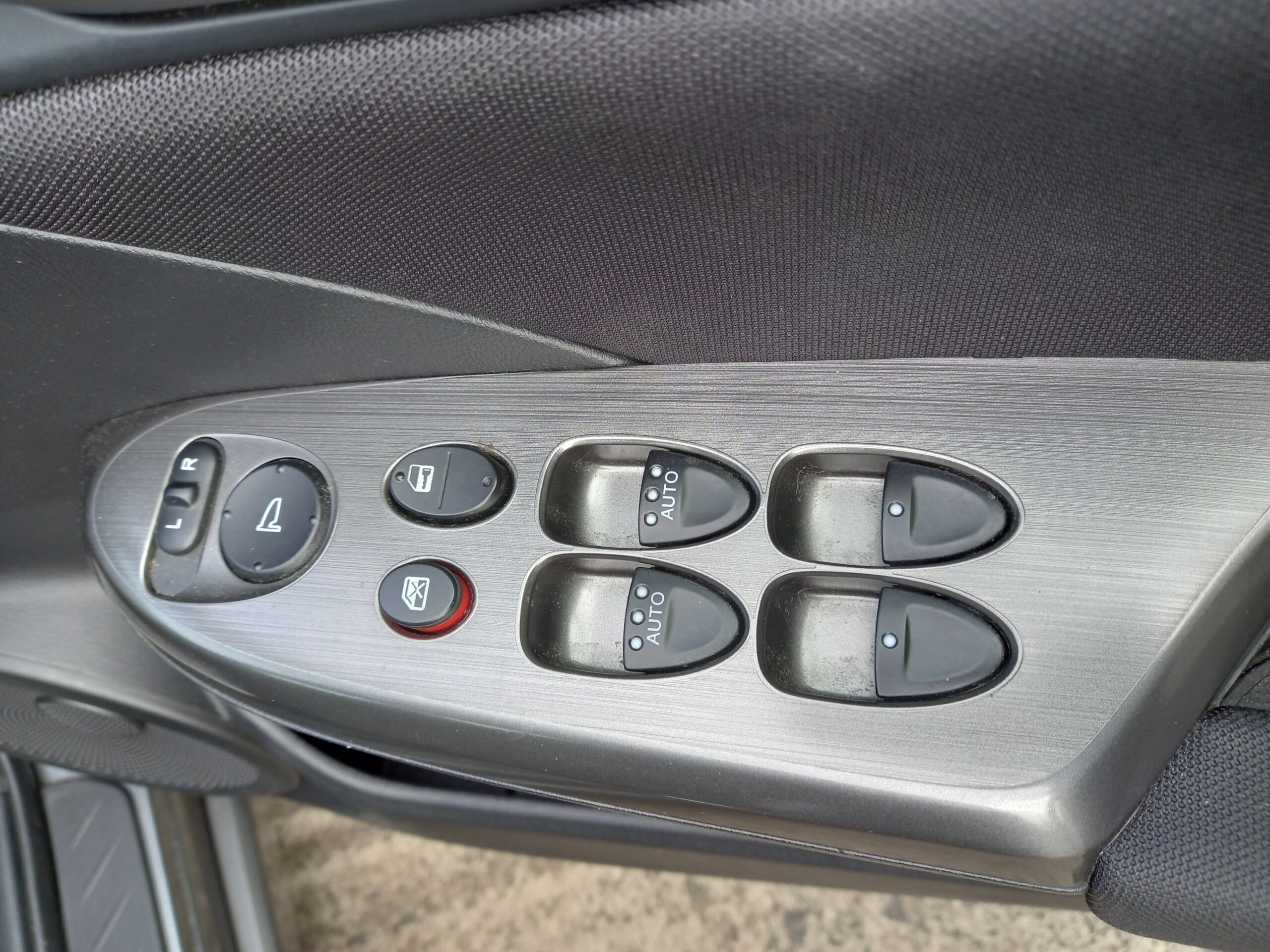 HONDA CIVIC 1.8 i-VTEC SE 5dr Petrol 2009 136,000 Miles 3 Months Warranty - Image 21