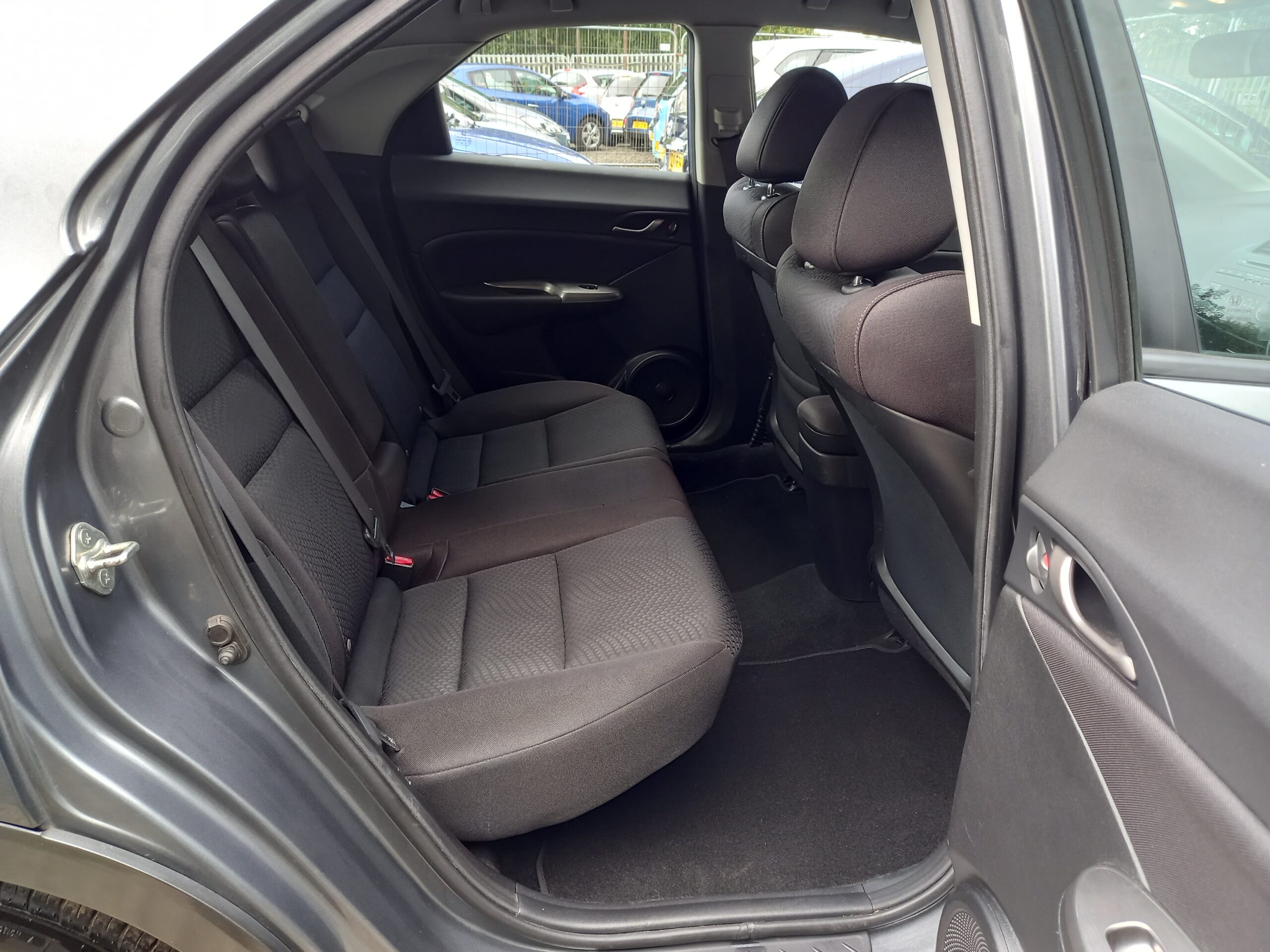 HONDA CIVIC 1.8 i-VTEC SE 5dr Petrol 2009 136,000 Miles 3 Months Warranty - Image 16