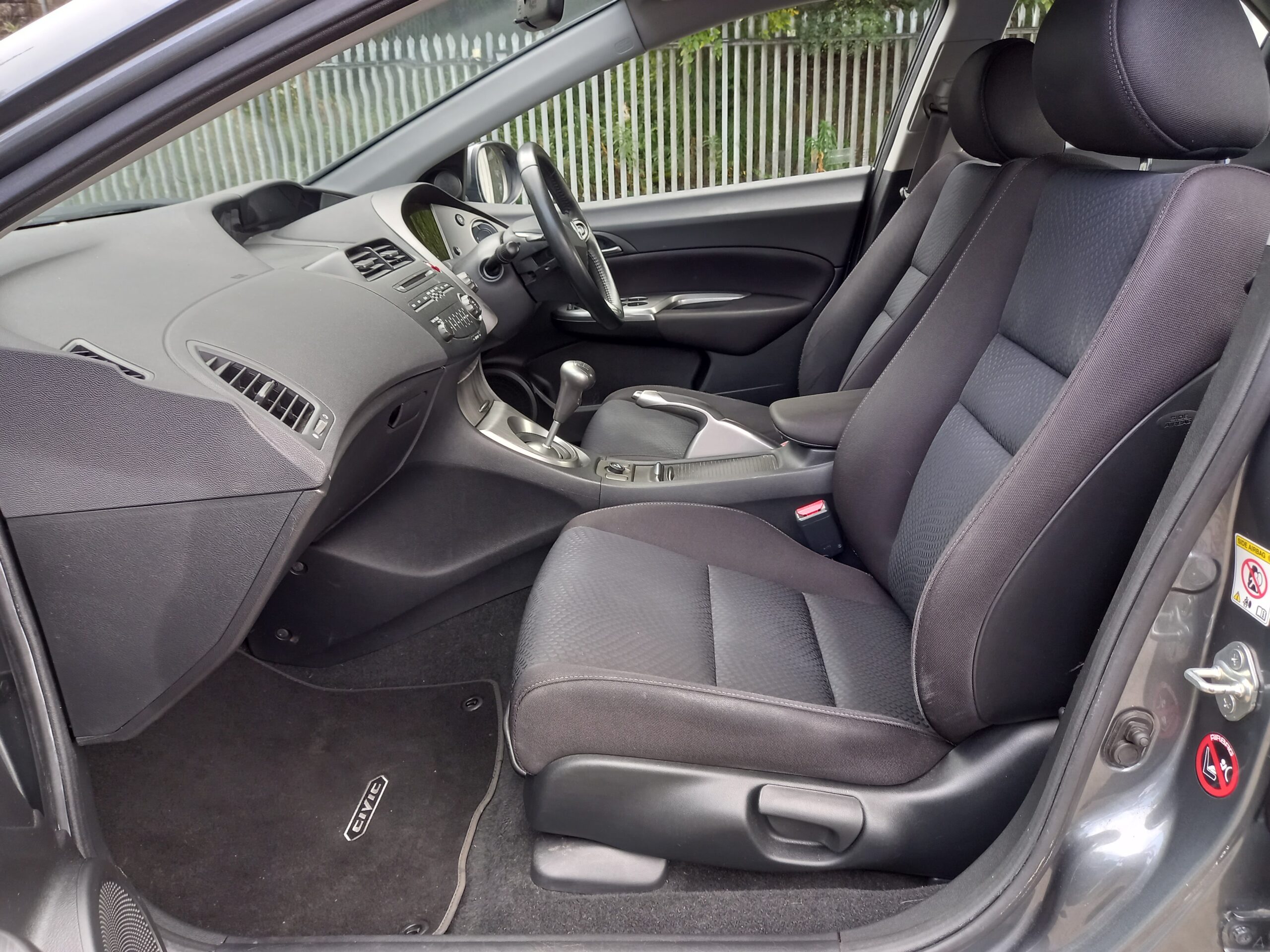 HONDA CIVIC 1.8 i-VTEC SE 5dr Petrol 2009 136,000 Miles 3 Months Warranty - Image 17