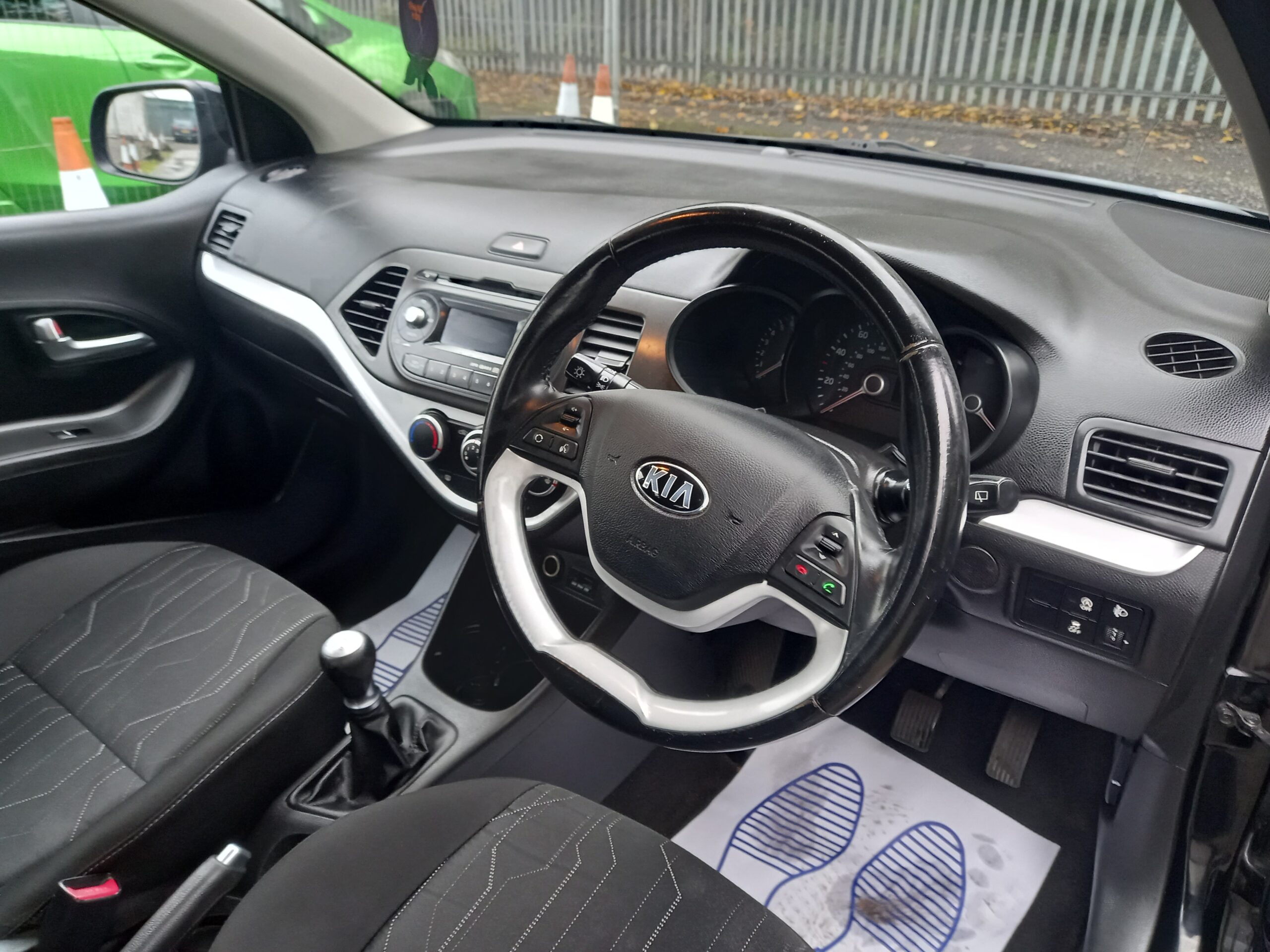 KIA PICANTO 1.25 2 EcoDynamics 5dr 2013 Full Service History £20 road tax 3 Months Warranty - Image 12