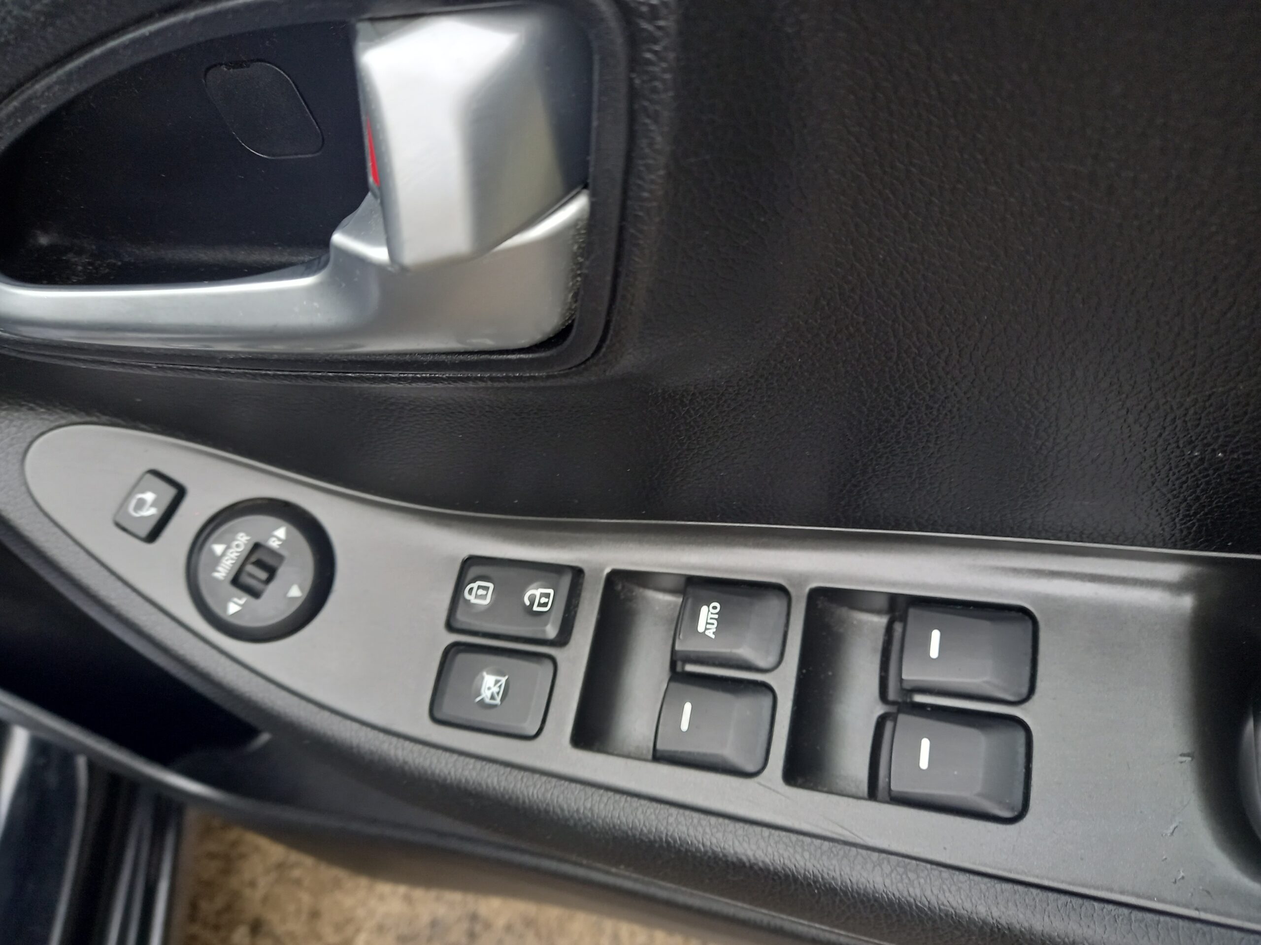 KIA PICANTO 1.25 2 EcoDynamics 5dr 2013 Full Service History £20 road tax 3 Months Warranty - Image 32