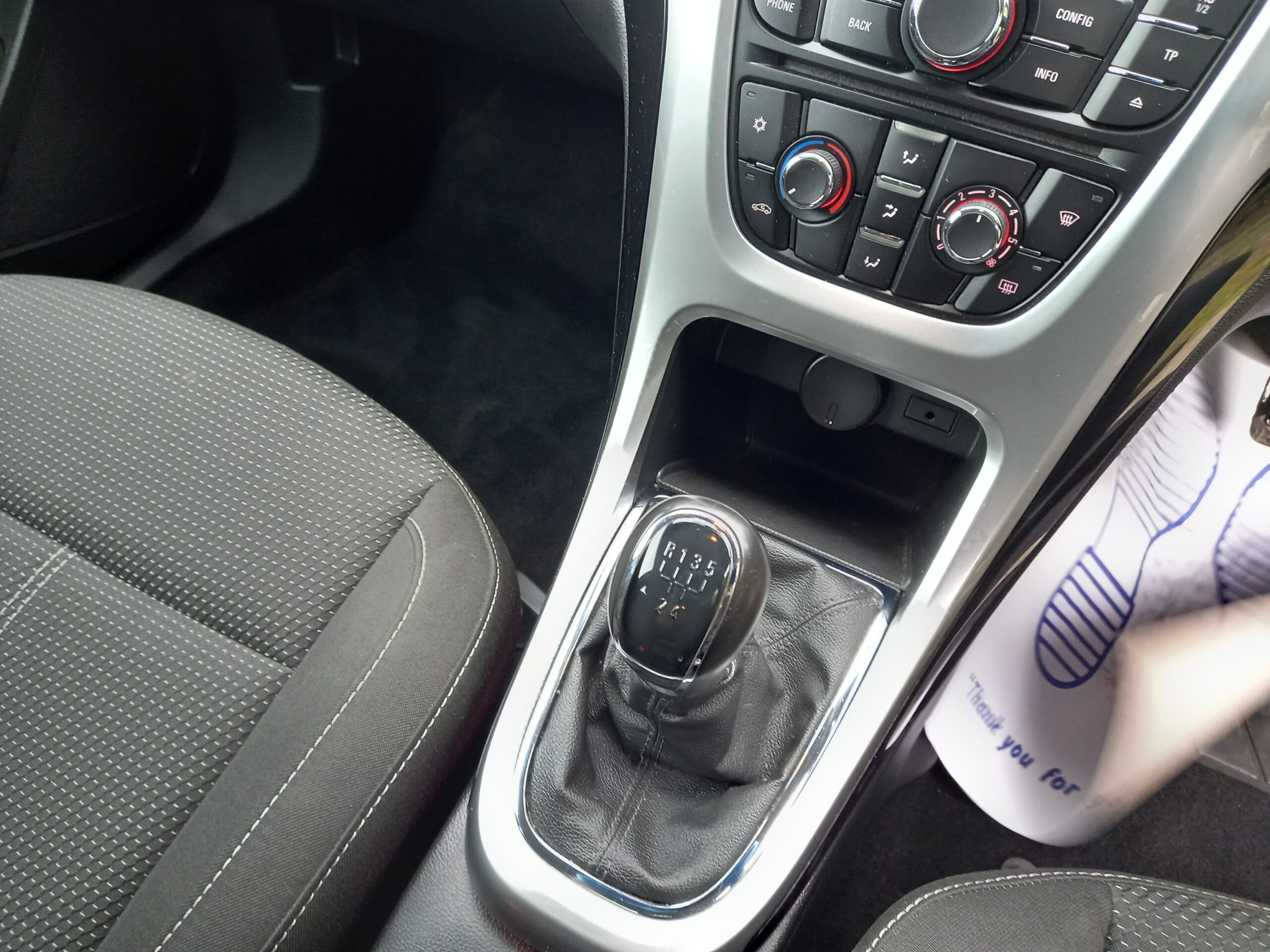 VAUXHALL ASTRA 1.6i 16V SRi 5dr 2014 estate 108,000 Miles Full Service History 3 Months Warranty - Image 24