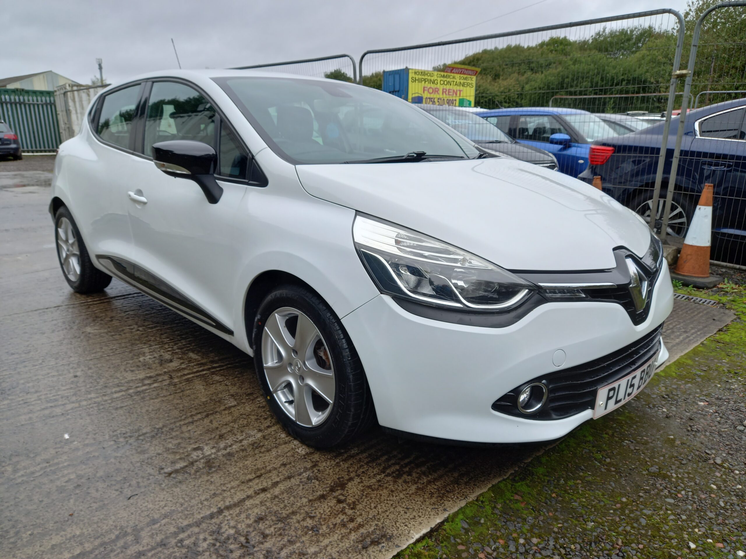 RENAULT CLIO 1.2 16V Dynamique Nav 5dr 2015 52,000 Miles Full Service History 3 Months Warranty - Image 9
