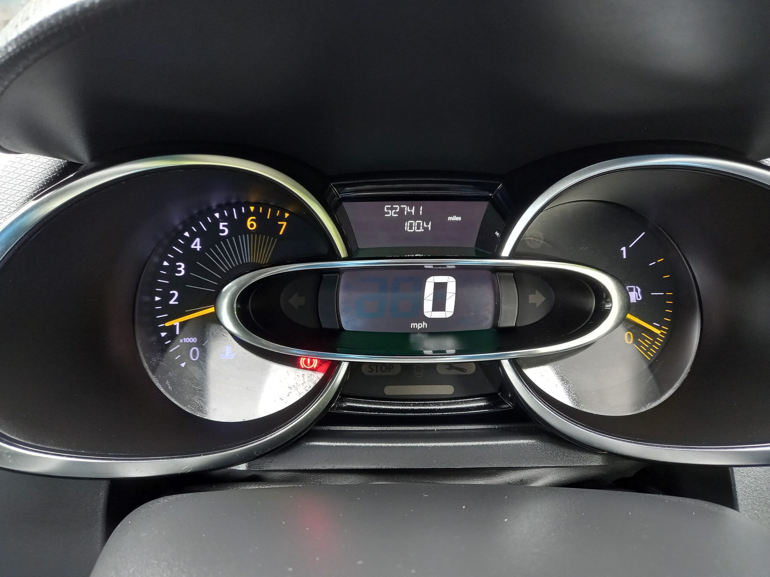 RENAULT CLIO 1.2 16V Dynamique Nav 5dr 2015 52,000 Miles Full Service History 3 Months Warranty - Image 28