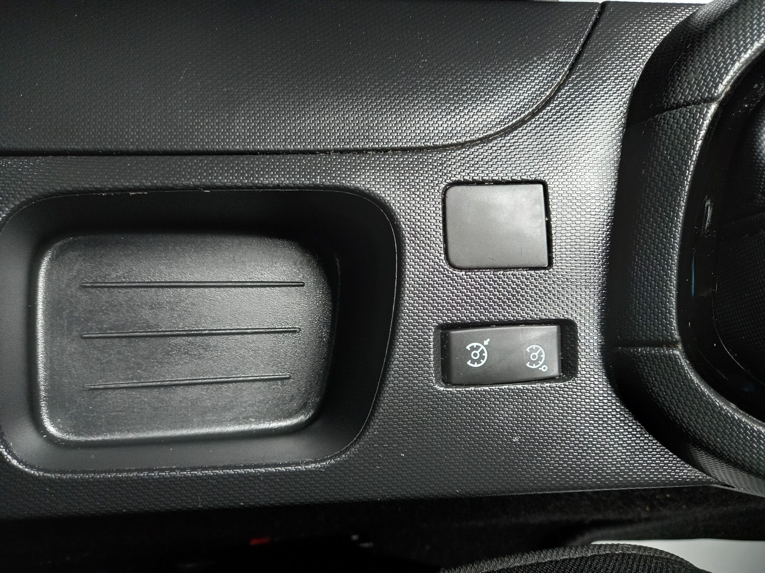 RENAULT CLIO 1.2 16V Dynamique Nav 5dr 2015 52,000 Miles Full Service History 3 Months Warranty - Image 33