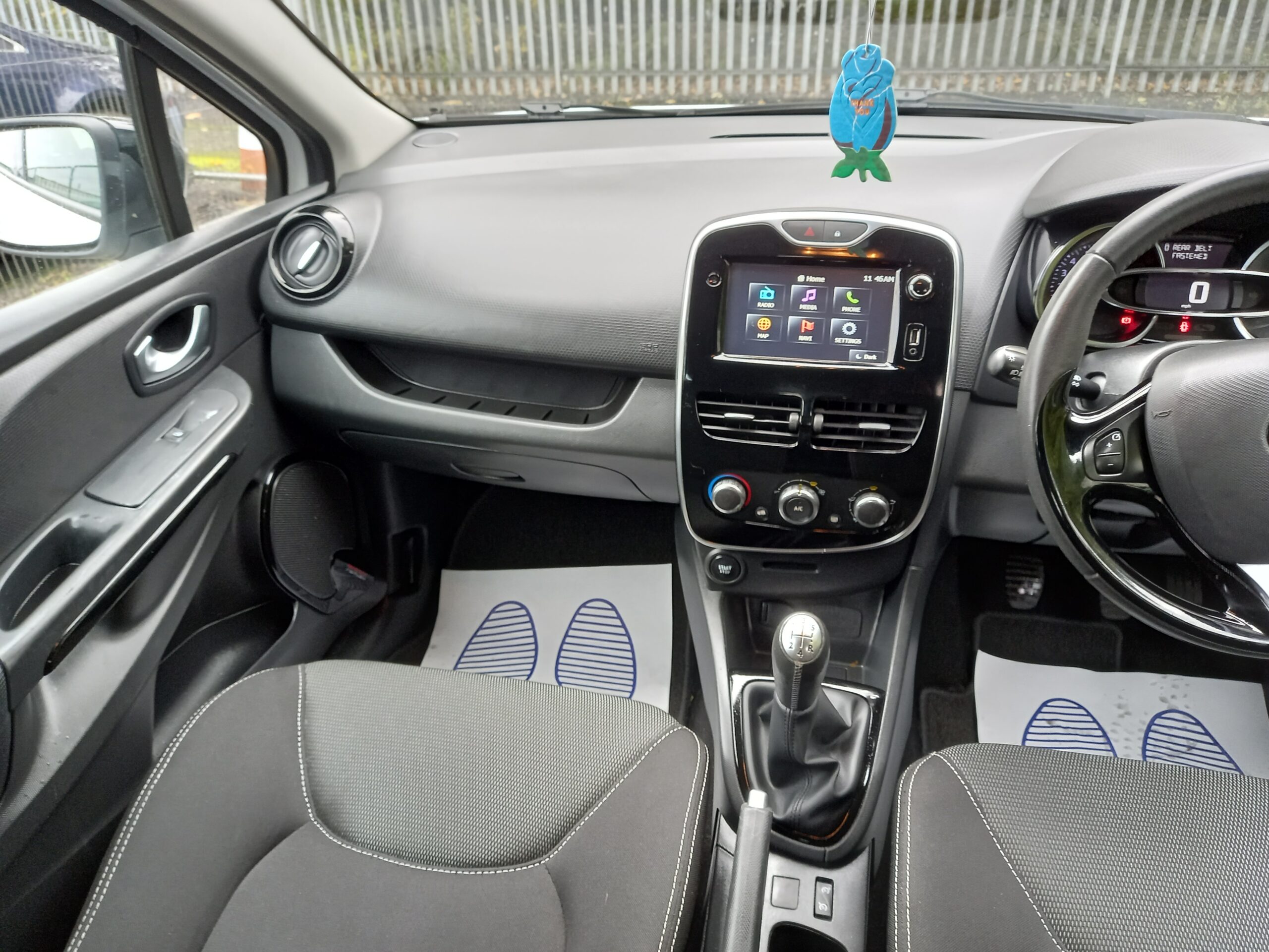 RENAULT CLIO 1.2 16V Dynamique Nav 5dr 2015 52,000 Miles Full Service History 3 Months Warranty - Image 15